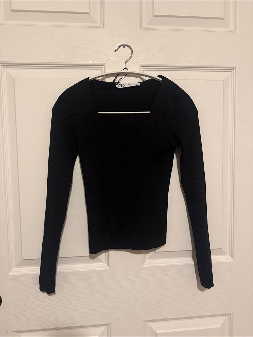 Zara Black Ribbed V-Neck Long Sleeve Top